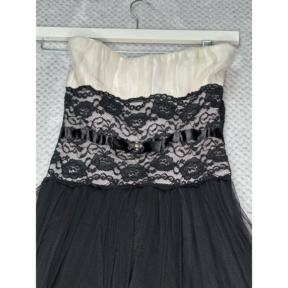 Mystic Strapless A Line Dress Womens Black White Lace Bodice Colorless Flowy - Picture 2 of 14